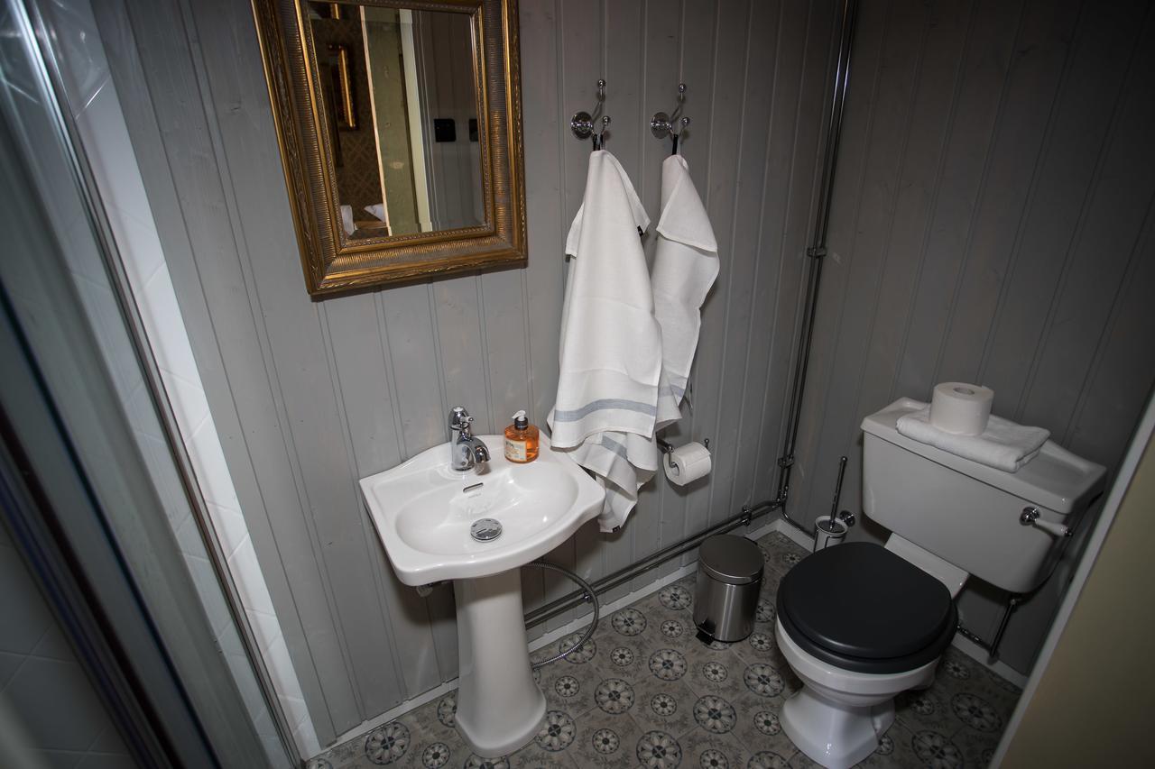 Boutique Hotel Langin Kauppahuone Раахе Стая снимка
